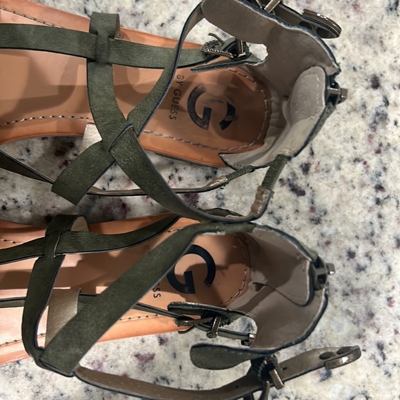 Guess gladiator sandals, size 8 - Picture 4 of 6